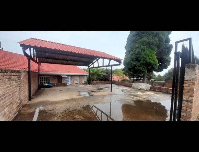 4 BEDROOM PROPERTY TO RENT IN ROOIHUISKRAAL